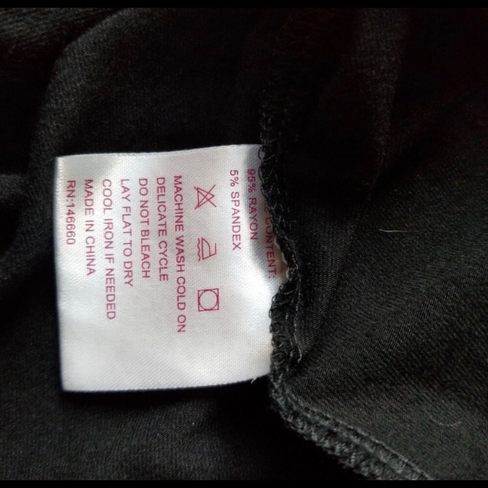 Flutter Sleeve Kim & Kai Maternity Bodycon Dress - image 7